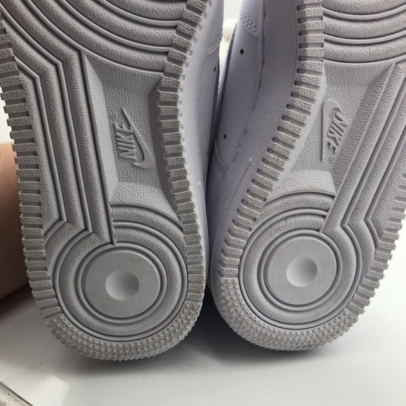 Men’s Nike AF1 ‘07 CW2288-111 USED Size 8.5 - Picture 11 of 16